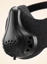 RESFIT Training Mask Athlete Pro - close-up respirator and strap detail